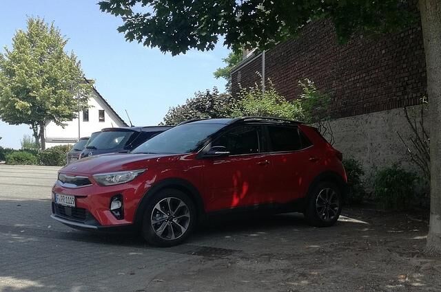 Im Sommer ist man als Schattenparker eindeutig im Vorteil