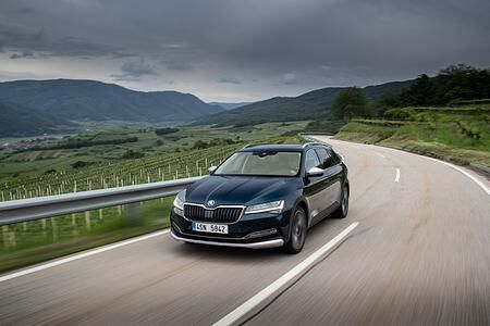 Fahrbericht: Skoda Superb Facelift - Neues Make-up, neue Technik