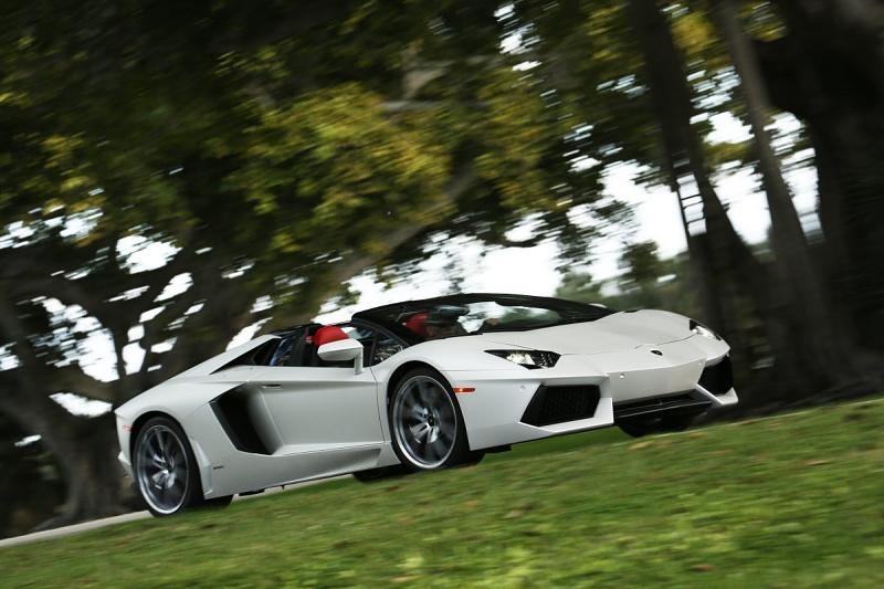 Lamborghini Aventador Roadster LP 700-4