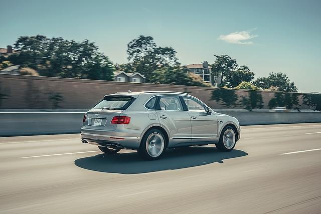 Bentley Bentayga Hybrid