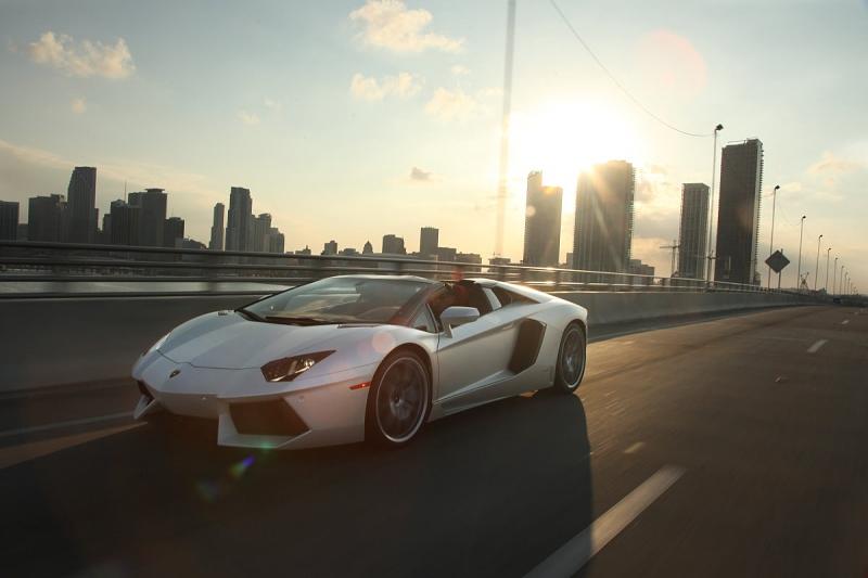 Lamborghini Aventador Roadster LP 700-4