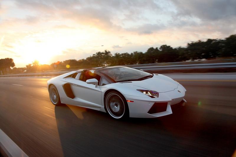 Lamborghini Aventador Roadster LP 700-4