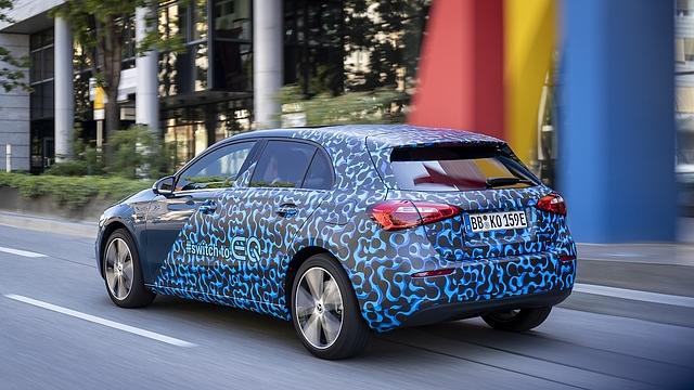 Rein elektrisch ist die Mercedes A-Klasse PHEV bis zu 140 km/h schnell