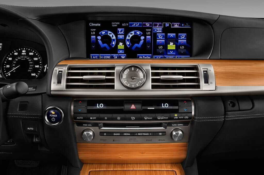 Lexus Ls (Baujahr 2015) - 4 Türen Temperatur und Klimaanlage