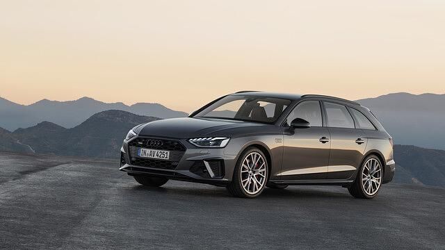 Der Audi ist kein anderes Auto geworden, wirkt aber deutlich moderner und präsenter als zuletzt