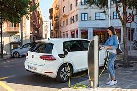 CO2-negative E-Autos - Forscher entwickeln Batterien aus recyceltem Klimagas