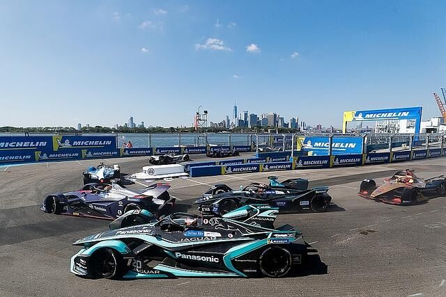 In der Formel E wird mit harten Bandagen gekämpft