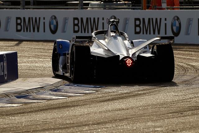 In der Formel E wird unter extremen Bedienungen gefahren, das hilft der Entwicklung der Serien E-Maschinen