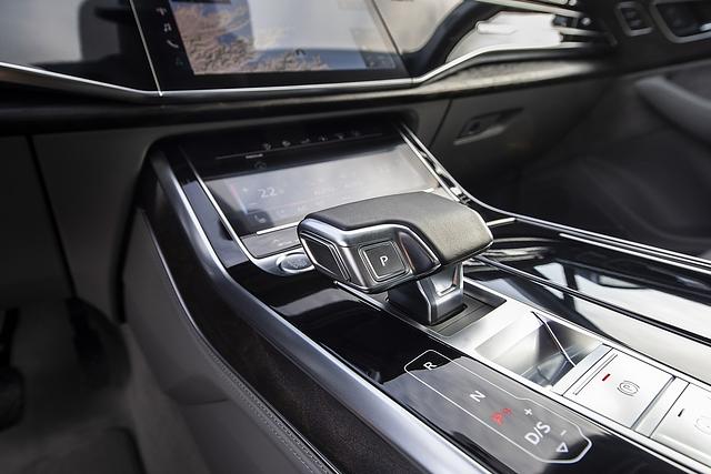 Beim Audi Q7 50 TDI Quattro harmoniert das Achtganggetriebe nicht optimal mit dem Dreiliter-Diesel - es ist eine Anfahrtsschwäche festzustellen