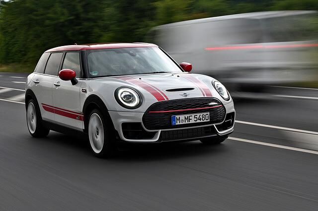 Der Motor leistet 225 kW/306 PS