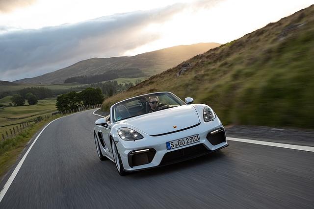 Der Porsche 718 Spyder hat das Fahrwerk vom Cayman GT4