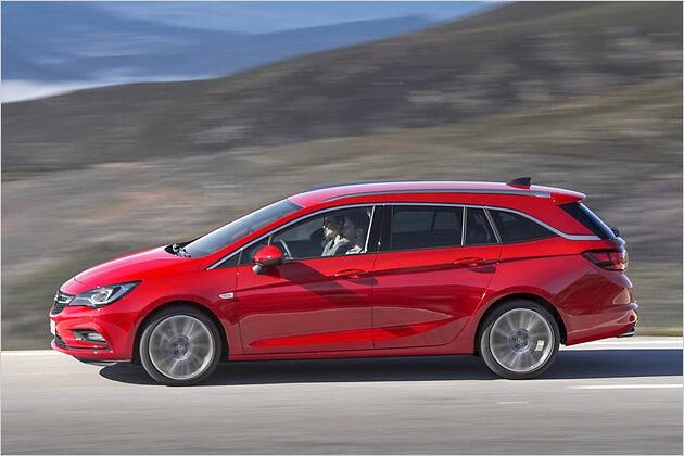 Die Länge des Sports Tourer wuchs um vier Millimeter auf 4.702 Millimeter