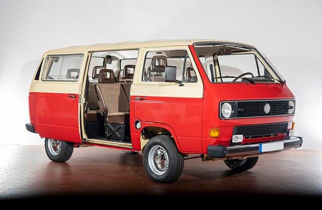 Tradition: 40 Jahre Volkswagen Transporter T3 - Brave Boxer und abenteuerlustige Wild Boys
