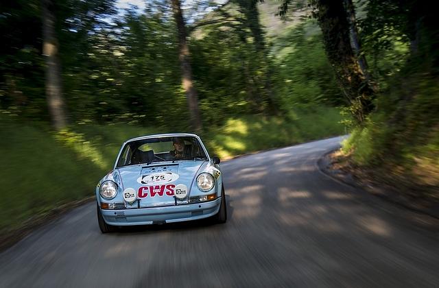 Für den Porsche 911 S/T 2.5 ist jede Kurve ein Geschenk