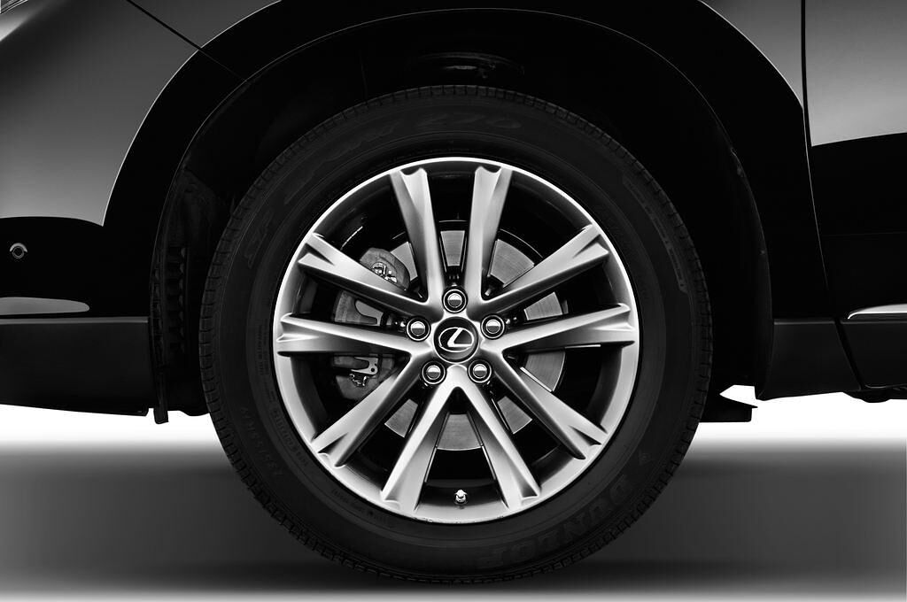 Lexus RX (Baujahr 2015) 450H F Sport 5 Türen Reifen und Felge