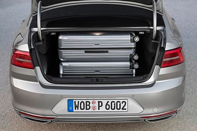 Der Kofferraum der Limousine fasst 586 Liter. Beim Kombi kann man über ein Kubikmeter mehr einladen
