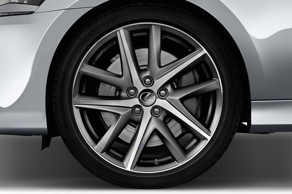 Lexus GS (Baujahr 2016) F Sport 4 Türen Reifen und Felge