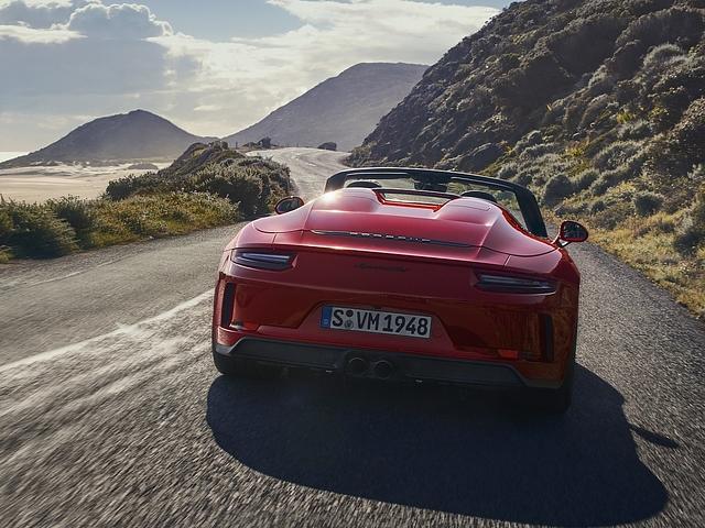 Im Heck werkelt der Motor Porsche 911 GT3 RS-mit 369 kW / 502 PS