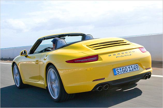 Schöner Rücken: Im Heck des 911 Carrera S sorgen 400 PS für Vortrieb