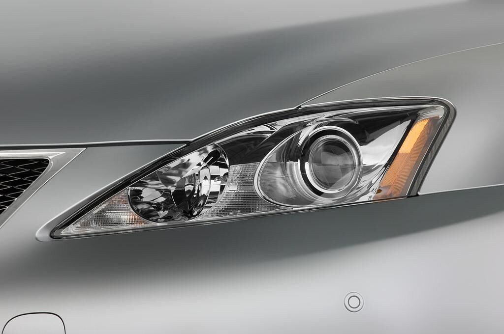 Lexus IS (Baujahr 2010) F Sedan 4 Türen Scheinwerfer