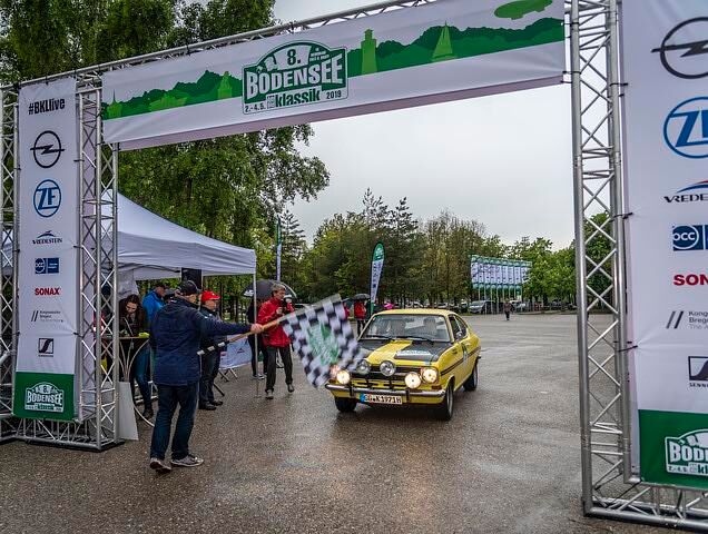 Bei Oldtimer-Rallyes zählt nicht die Geschwindigkeit wie bei den WM-Läufen der WRC, sondern die Gleichmäßigkeit bei Wertungsprüfungen