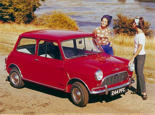 Anfangs genügten dem 570 Kilogramm leichten Mini 850 nur 21 kW/29 PS