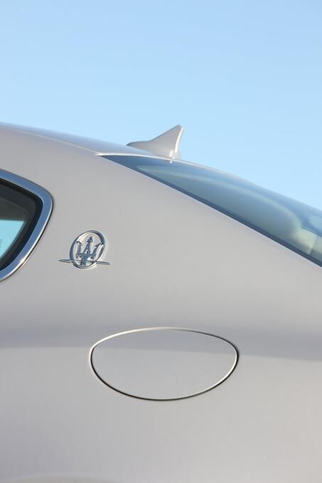 Maserati Quattroporte V8