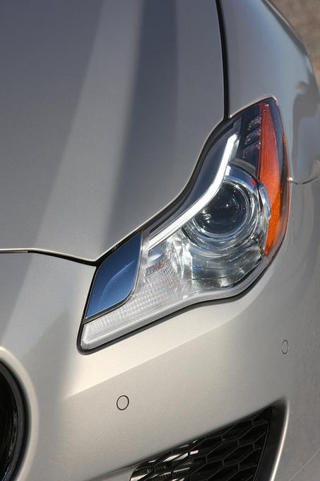 Maserati Quattroporte V8