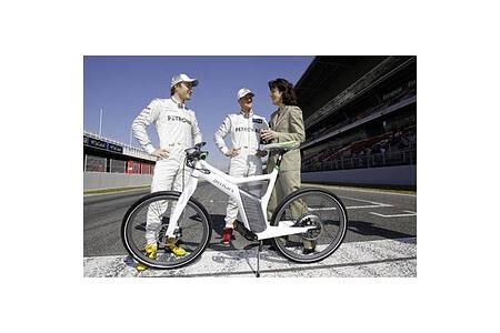 Silberpfeilfahrer unterwegs auf smart ebike