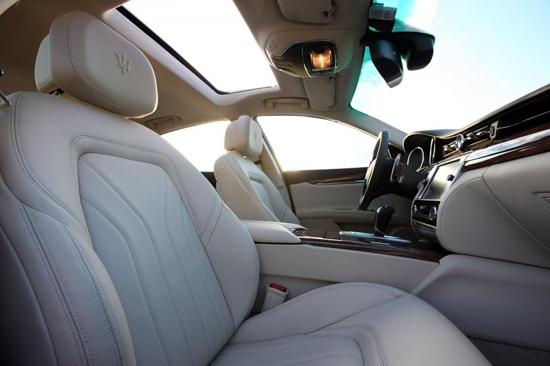 Maserati Quattroporte V8