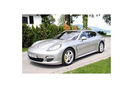 Genf 2012: Panamera gewinnt zum zweiten Mal „Internet Auto Award“