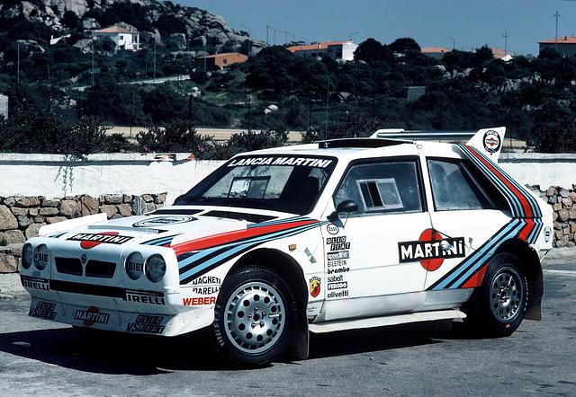 Der Lancia Delta S4 entwickelt sich in der ersten Saison zum Überflieger in der Klasse B der Rallye-EM und WM mit insgesamt 15 Siegen