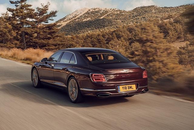 Bentley Flying Spur 6.0 W12