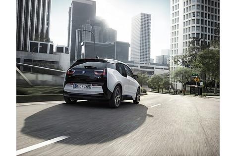 BMW i3 2016 - unverändert mit 126 kW / 170 PS