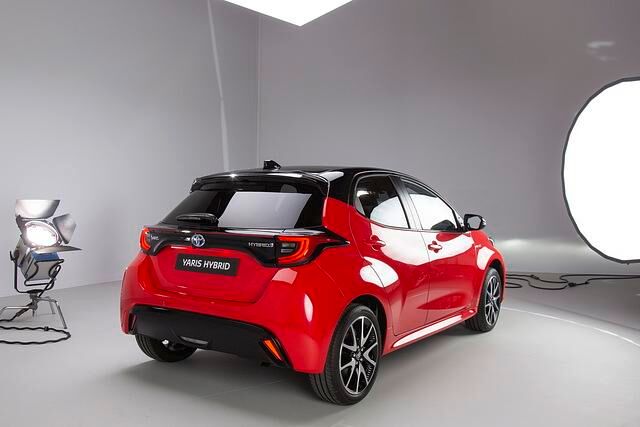 Der neue Yaris weist Ähnlichkeiten mit Aygo und C-HR auf