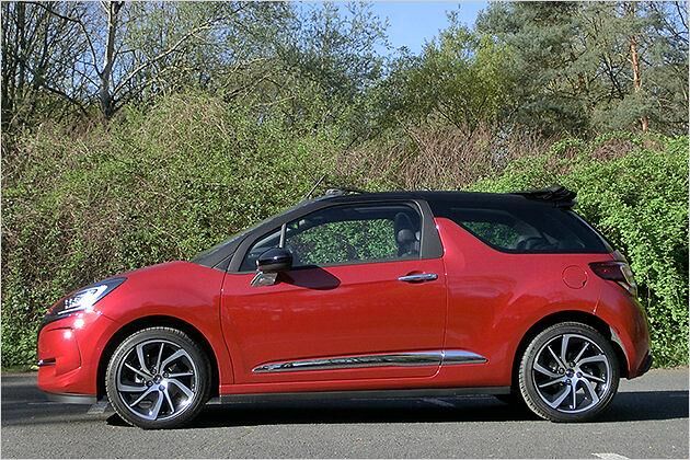 Das DS 3 Cabrio hat mit knapp vier Meter die Maße eines Kleinwagens