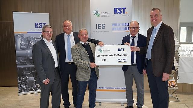 KST Motorenversuch