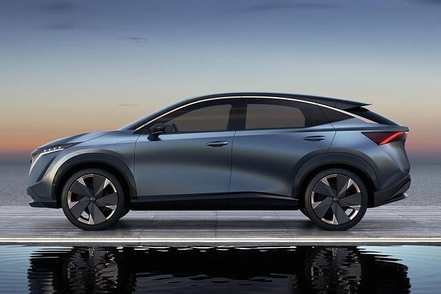 Der 4,60 Meter lange Fünftürer verein Elemente eines SUV Coupés und Crossover in sich