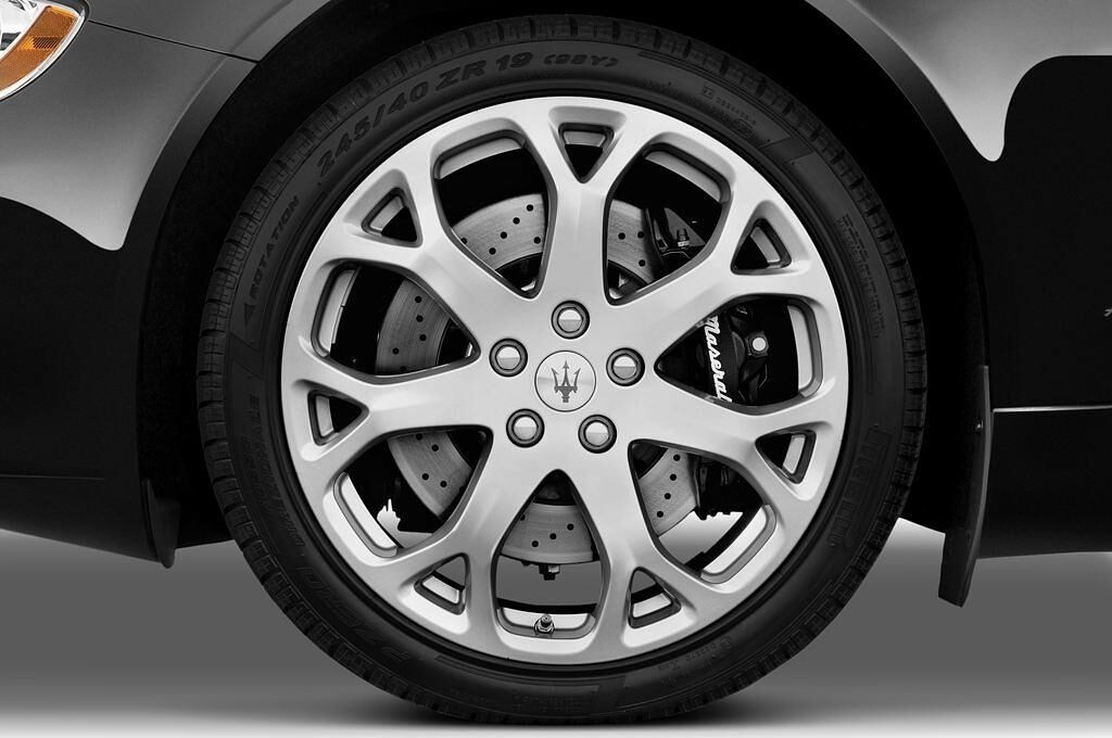 Maserati Quattroporte (Baujahr 2010) - 4 Türen Reifen und Felge