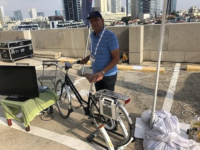 Mit Ari Bergmans Nachrüstsatz hat das E-Bike eine Reichweite von 25 Kilometern