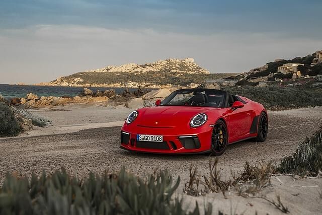 Beim Porsche 911 wird es neben den Hybrid-Modellen weiterhin die Verbrennungsmotoren geben, sei es als Turbo oder als hoch emotionale Sauger bei den GT-Modellen.