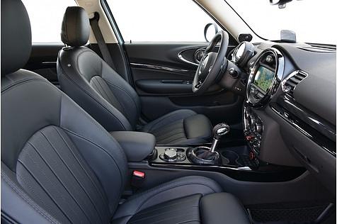 Der schicke Innenraum des Mini Cooper SD Clubman All4