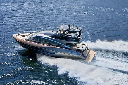 Lexus LY650  - Luxusyacht für vier Millionen Euro