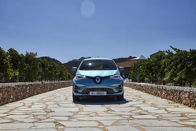 Renault Zoe bietet jetzt auch Voll-LED-Scheinwerfer
