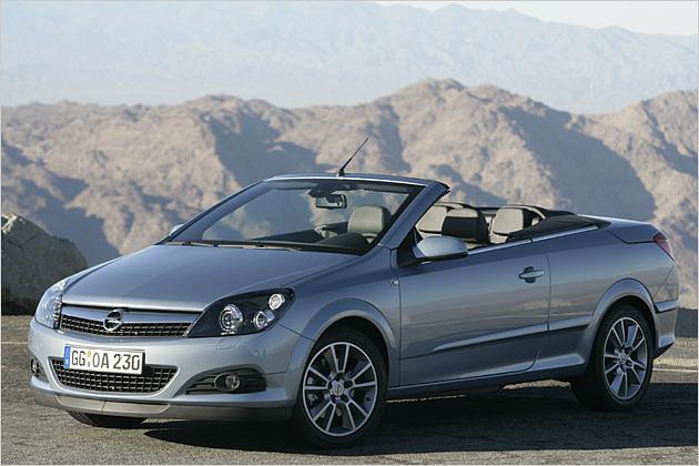 Der Astra TwinTop unterstützt das frische Opel-Image massiv