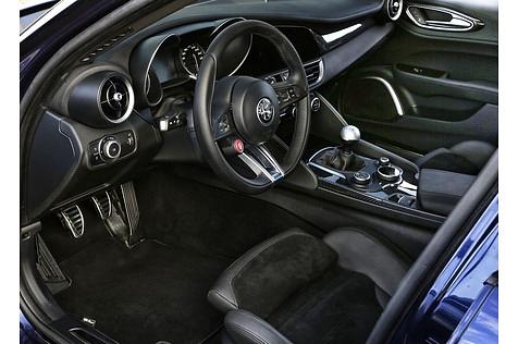 Das Cockpit ist übersichtlich