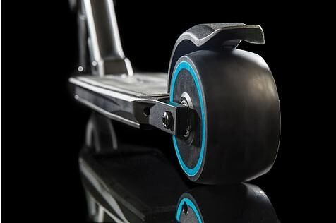 Auch ein E-Tretroller ist beim 3008 an Bord