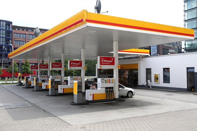 Mit dem Siegeszug der modernen Tankstellen setzte das Tankstellensterben ein.