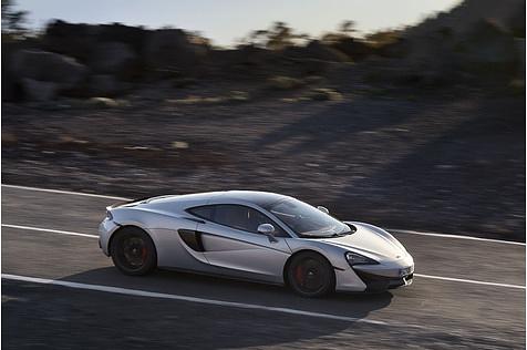 Der McLaren 570GT wiegt 1.350 Kilogramm.