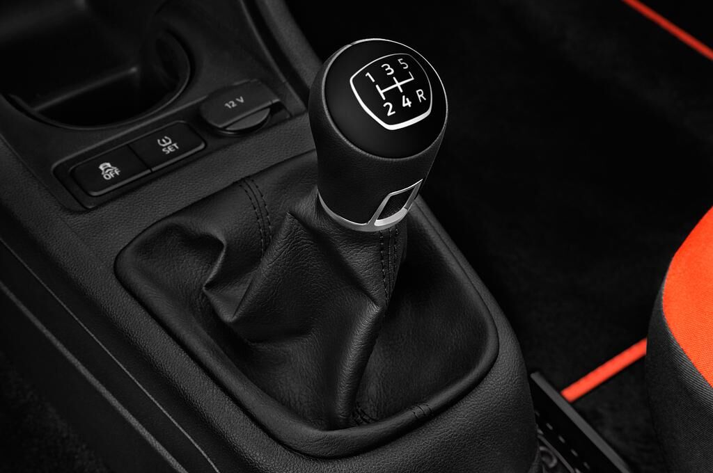 Volkswagen Up (Baujahr 2018) Cross Up 5 Türen Schalthebel